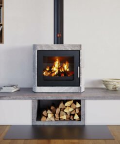 bspc La gamme XS Stone Box est la nouvelle génération de poêles cheminée à accumulation design de LORFLAM.